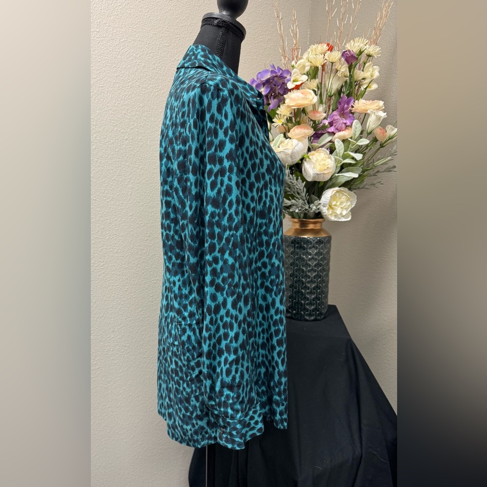 Chico's Fashionista Teal and Black Button-Down Long Sleeve Shirt Size 1 (Medium) - Picture 4 of 10